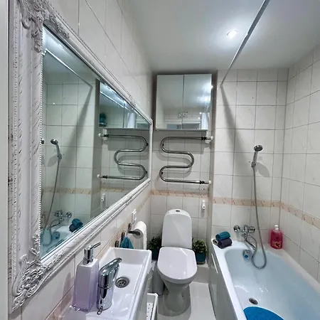 Lejlighed Stella's Airport - Near Airport And Bus Station - Near Tram, Bus And Train Stops - Free Wifi, Parking And Netflix - Bath - New Renovation Tallinn
